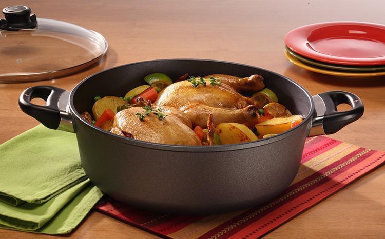 Swiss Diamond - 11" XD Non-Stick Braiser with Lid (28 cm) - XD6928c