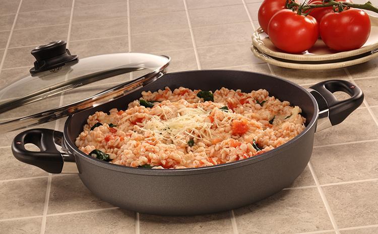 Swiss Diamond - 11" XD Non-Stick Induction Sauteuse with Lid (28 cm) - XD6628ic