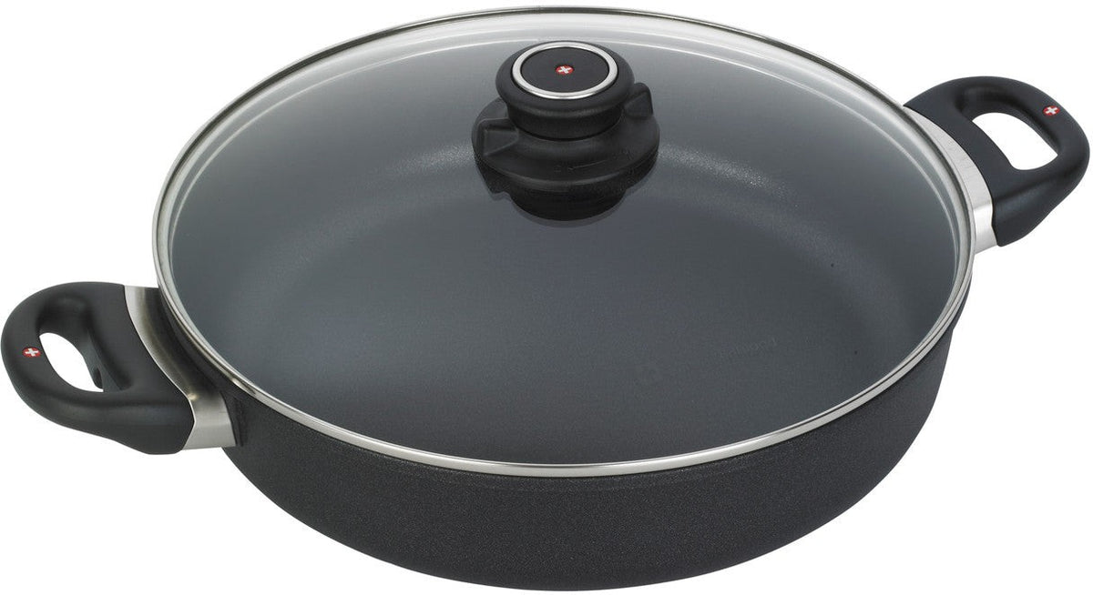 Swiss Diamond - 11" XD Non-Stick Sauteuse with Lid (28 cm) - XD6628c