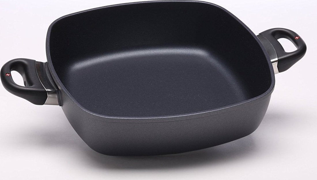 Swiss Diamond - 11" x 11" Classic Nonstick Square Casserole with Lid - (5 QTs) - 66282C