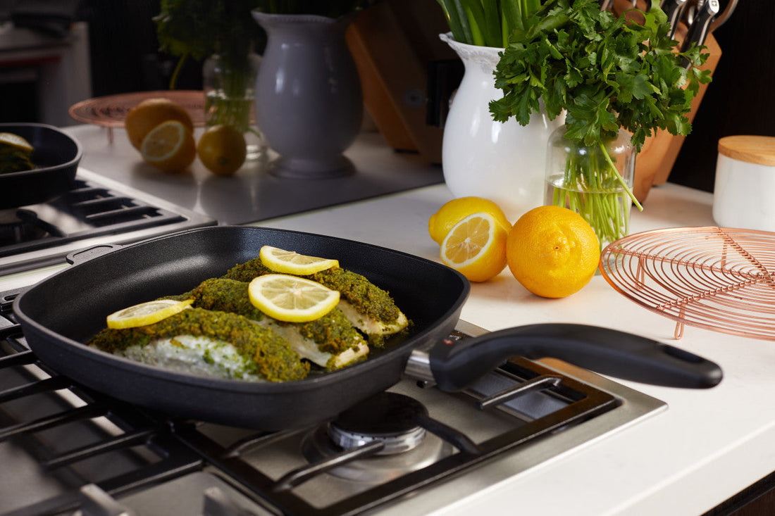 Swiss Diamond - 11" x 11" XD Non-Stick Square Fry Pan (28 cm x 28 cm) - XD6328