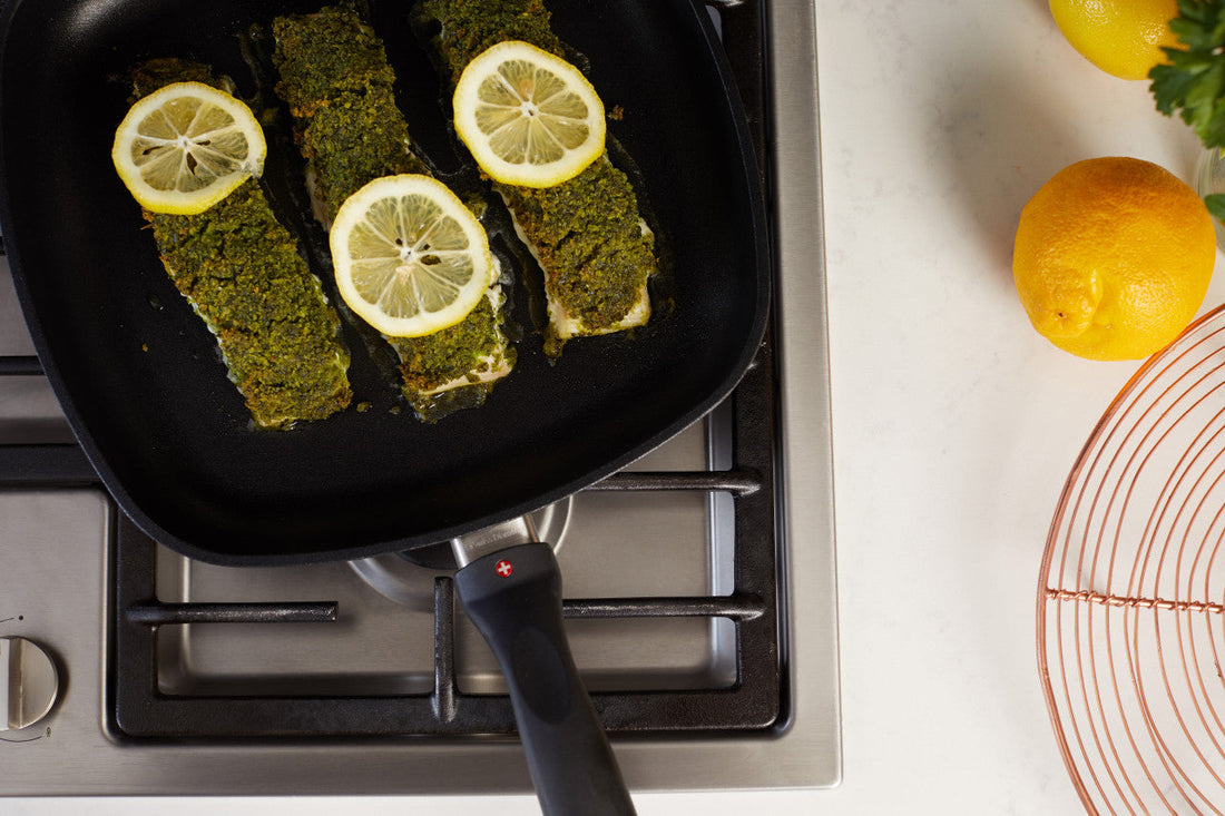 Swiss Diamond - 11" x 11" XD Non-Stick Square Fry Pan (28 cm x 28 cm) - XD6328