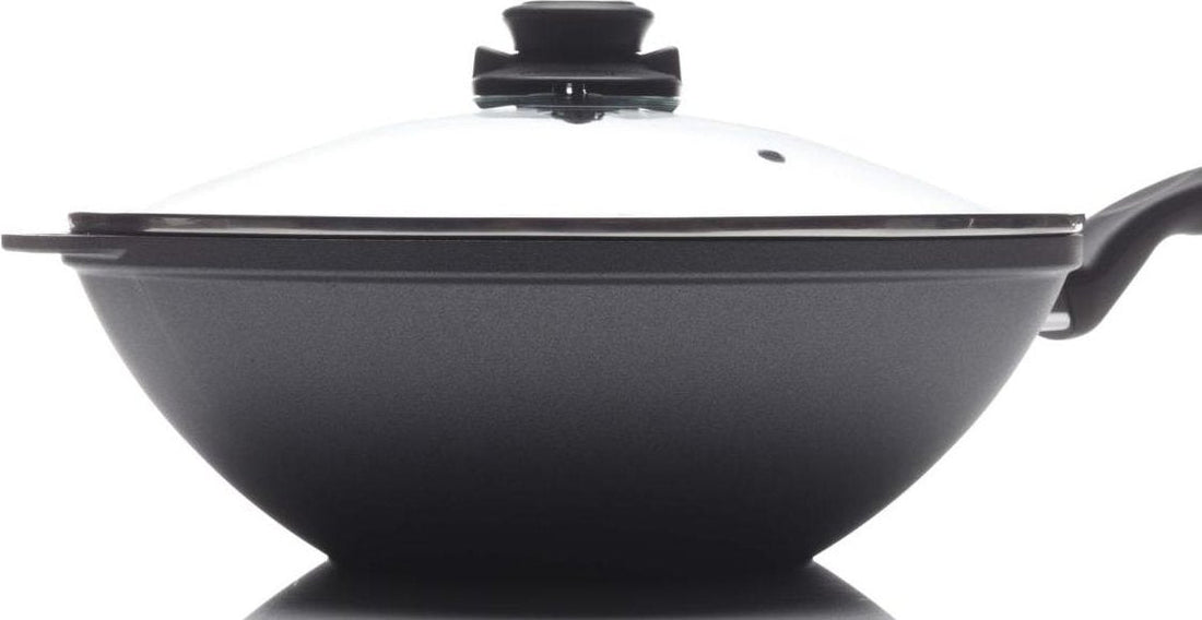 Swiss Diamond - 11.8" Classic Wok with Lid & Tempura Rack (4.9 QTs) - 61130C