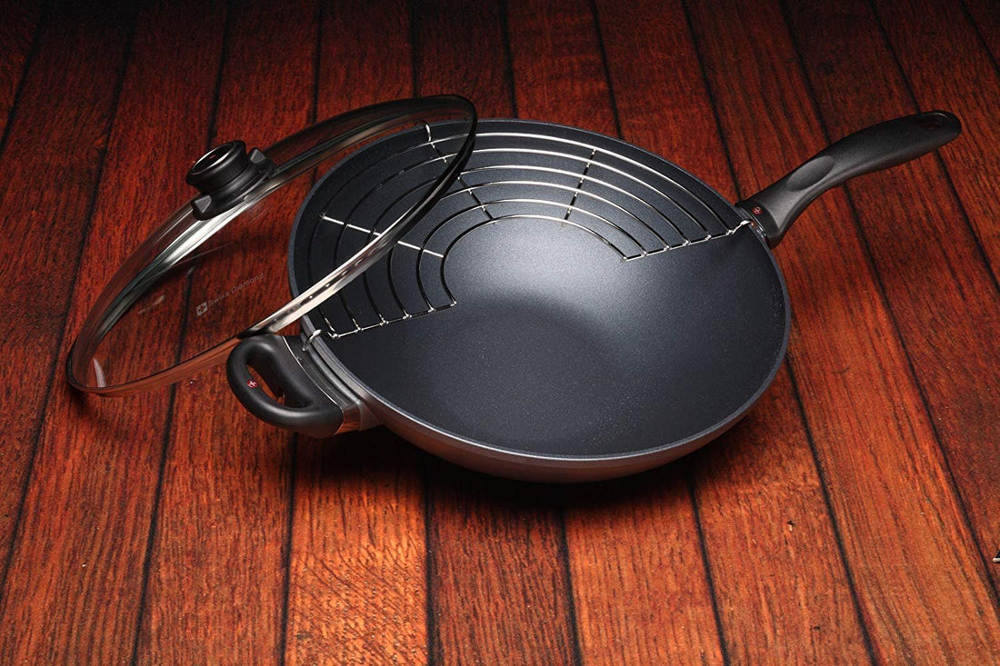 Swiss Diamond - 12.5" XD Non-Stick Induction Wok with Lid & Rack (32 cm) - XD61132iC