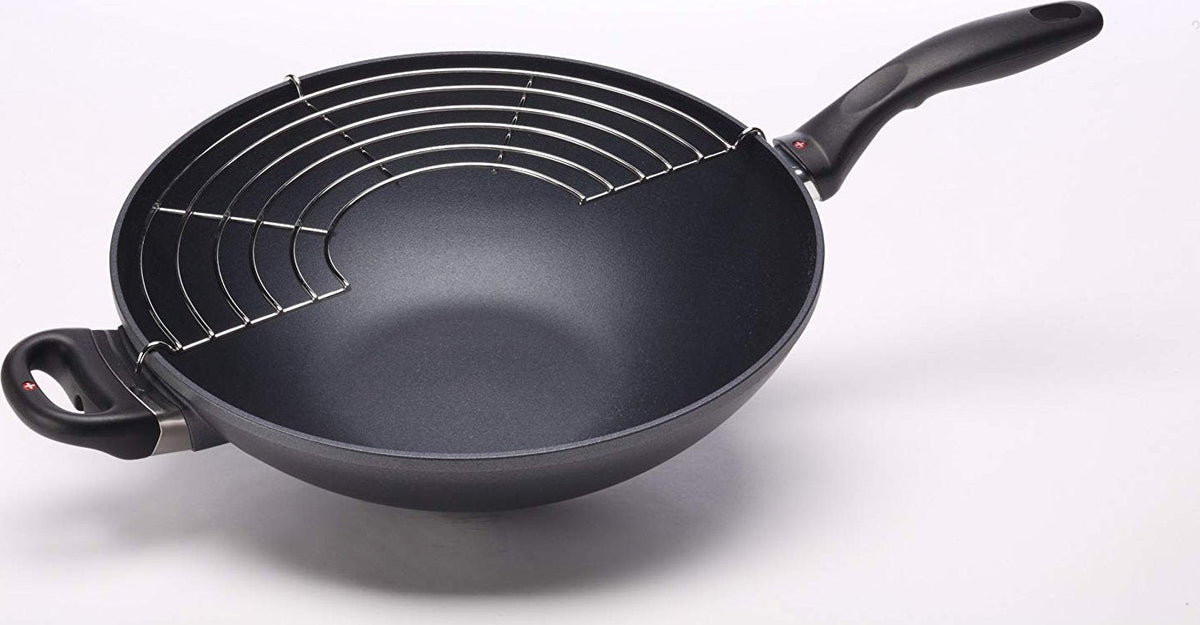 Swiss Diamond - 12.5" XD Non- Stick Wok with Lid & Rack (32 cm) - XD61132C