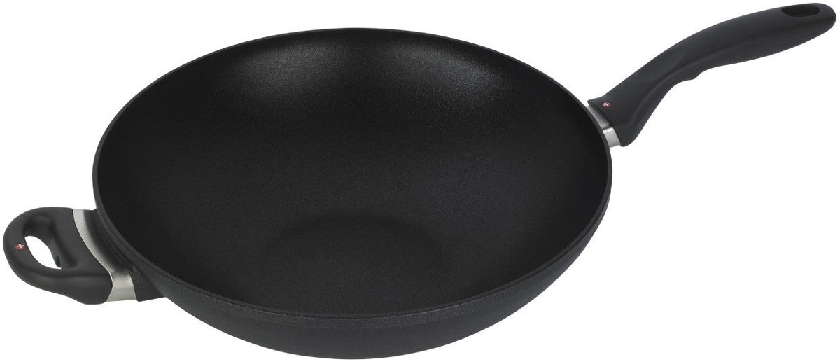 Swiss Diamond - 12.5" XD Non- Stick Wok with Lid & Rack (32 cm) - XD61132C