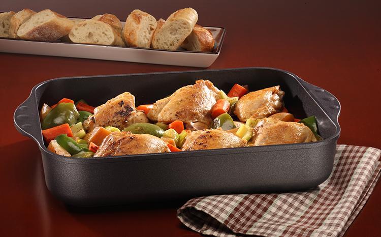 Swiss Diamond - 14" x 10.25" XD Non-Stick Roasting Pan (35 cm x 26 cm) - XD63526