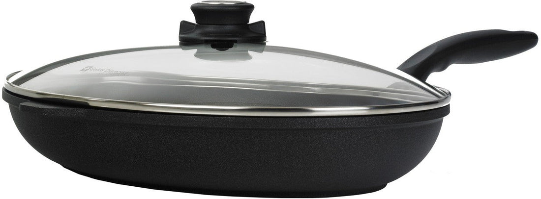 Swiss Diamond - 15" x 10.25" XD Non-Stick Oval Fry Pan with Lid (38 cm x 26 cm) - XD6538c