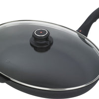 Swiss Diamond - 15" x 10.25" XD Non-Stick Oval Fry Pan with Lid (38 cm x 26 cm) - XD6538c