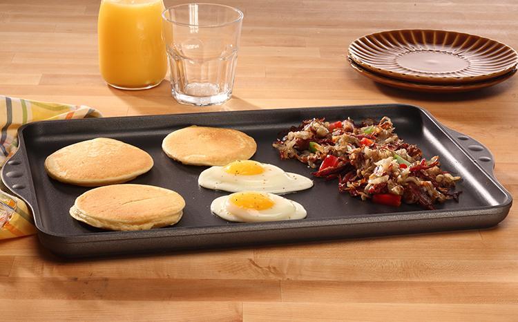 Swiss Diamond - 17" x 11" XD Double Burner Griddle (43 cm x 28 cm) - XD64328