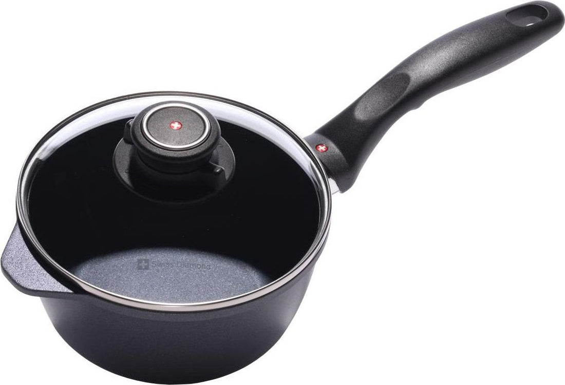 Swiss Diamond - 1.3 L Classic Nonstick Sauce Pan with Lid - (6.25") - 6716C