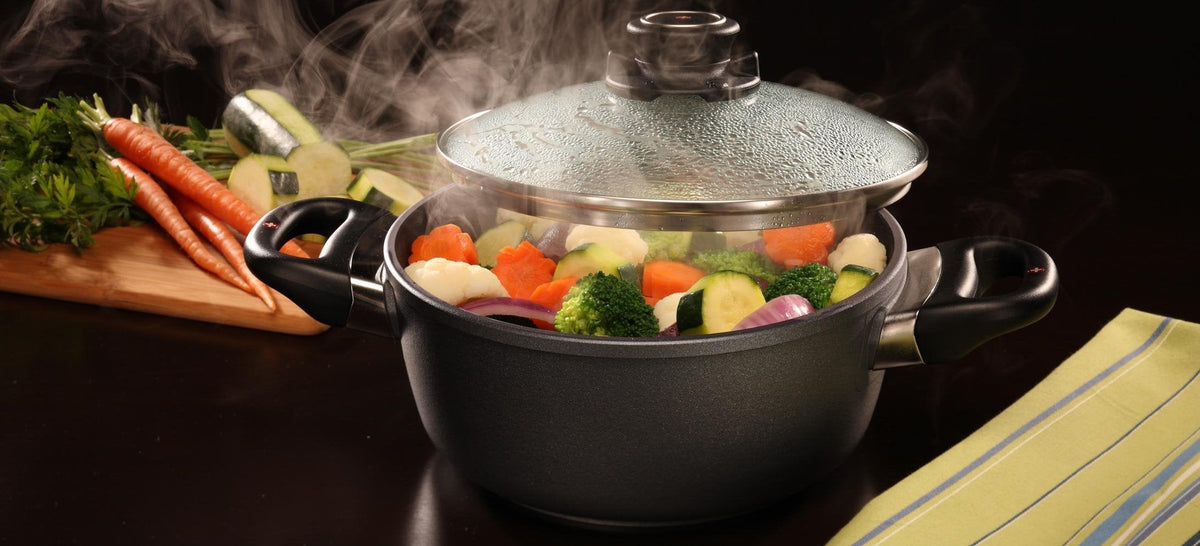 Swiss Diamond - 2.1 L Induction Nonstick Casserole with Lid (8") - 6820ic