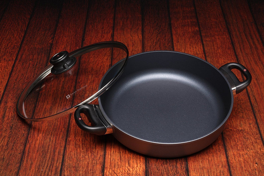 Swiss Diamond - 3.5 L Classic Nonstick Sauteuse with Lid (11") - 6628C