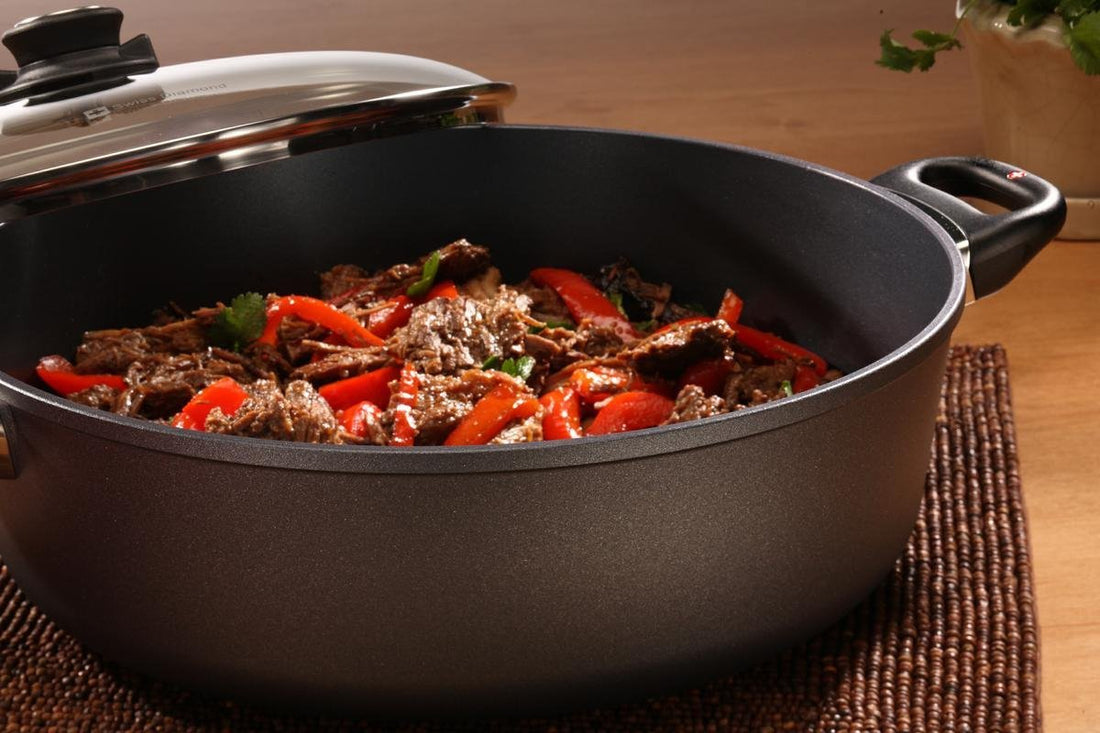 Swiss Diamond - 6.8 L Induction Nonstick Braiser with Lid (12.5") - 6932ic