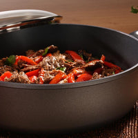 Swiss Diamond - 6.8 L Induction Nonstick Braiser with Lid (12.5") - 6932ic