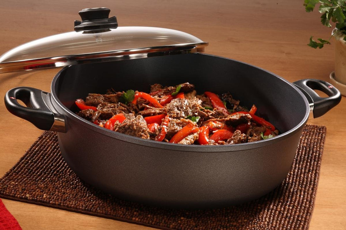 Swiss Diamond - 6.8 L Induction Nonstick Braiser with Lid (12.5") - 6932ic