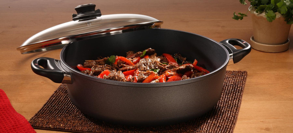 Swiss Diamond - 6.8 L Induction Nonstick Braiser with Lid (12.5") - 6932ic