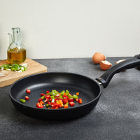 Swiss Diamond - 8" XD Non-Stick Fry Pan with Lid (20 cm) - XD6420C