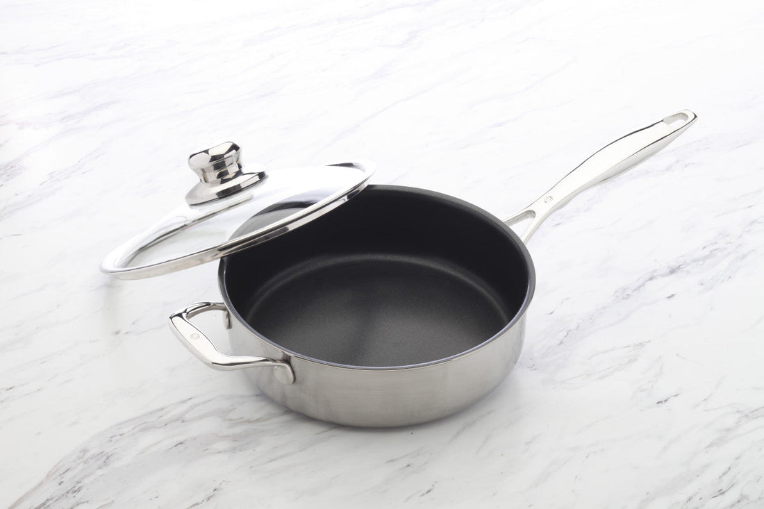 Swiss Diamond - 9.5" Nonstick Clad Sauté Pan with Lid (24 cm) - SDP3724ic