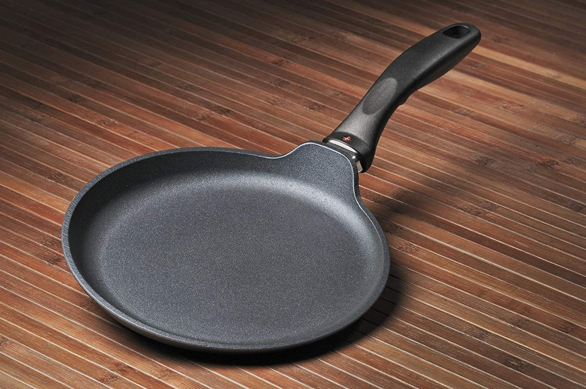 Swiss Diamond - 9.5" XD Non-Stick Crepe Pan (24 cm) - XD6224