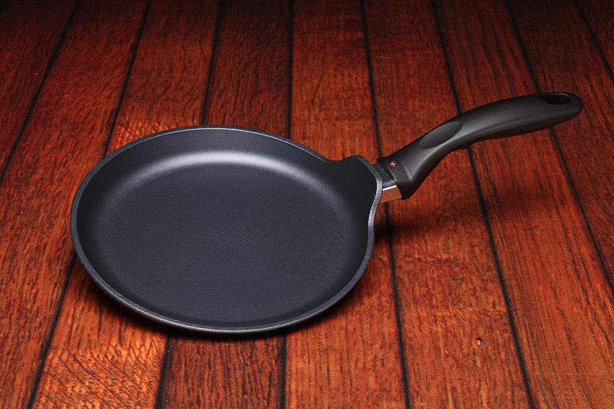 Swiss Diamond - 9.5" XD Non-Stick Induction Crepe Pan (24 cm) - XD6224i