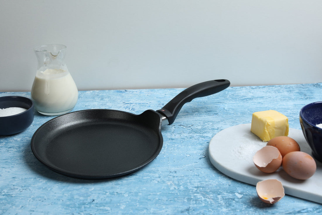 Swiss Diamond - 9.5" XD Non-Stick Induction Crepe Pan (24 cm) - XD6224i