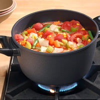 Swiss Diamond - 9.5" XD Non-Stick Induction Soup Pot with Lid (24 cm) - XD6124iC