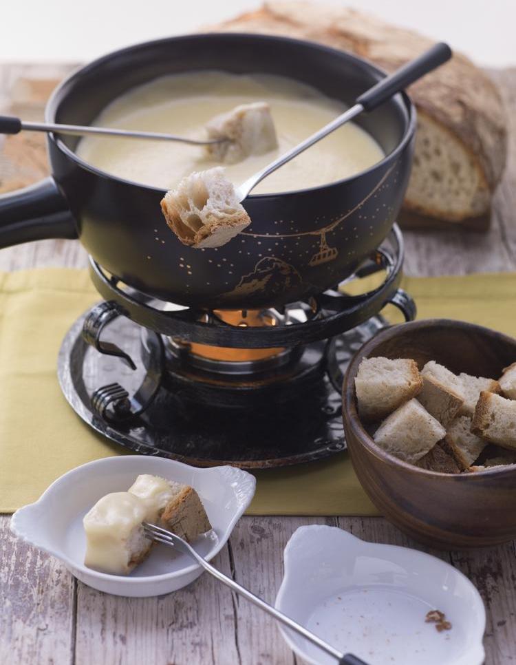 Swissmar - Gruyère 9 PC Ceramic Fondue Set - F66901