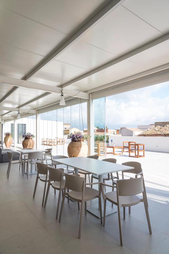 Tarrison - Abuela Pearl Grey Side Chair - AS29214A