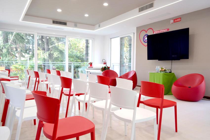 Tarrison - Abuela Red Side Chair - AS29206A