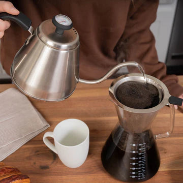 The London Sip - 1.2 L Stainless Steel Silver Kettle With Beverage Thermometer - K1200S