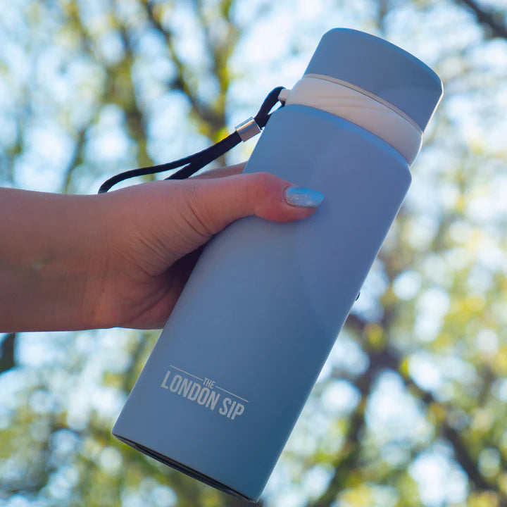 The London Sip - 25 Ounce Blue Sunrise Tea Infuser Bottle - TB25-USR