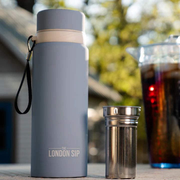 The London Sip - 25 Ounce Blue Sunrise Tea Infuser Bottle - TB25-USR