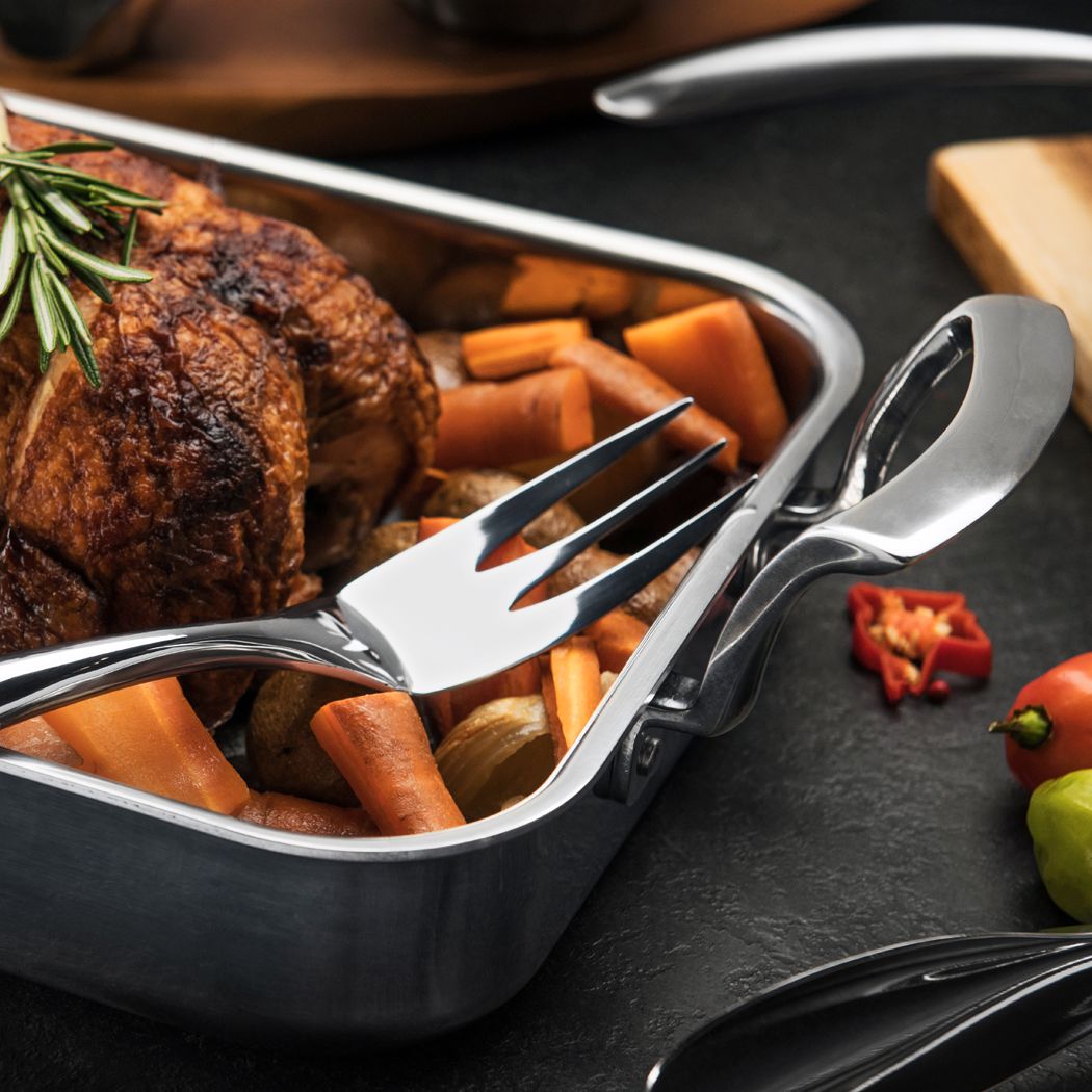 Thermalloy - 14" x 11.4" Rectangular Roasting Pan (4.6 QT - 4.4 L) - 5724176