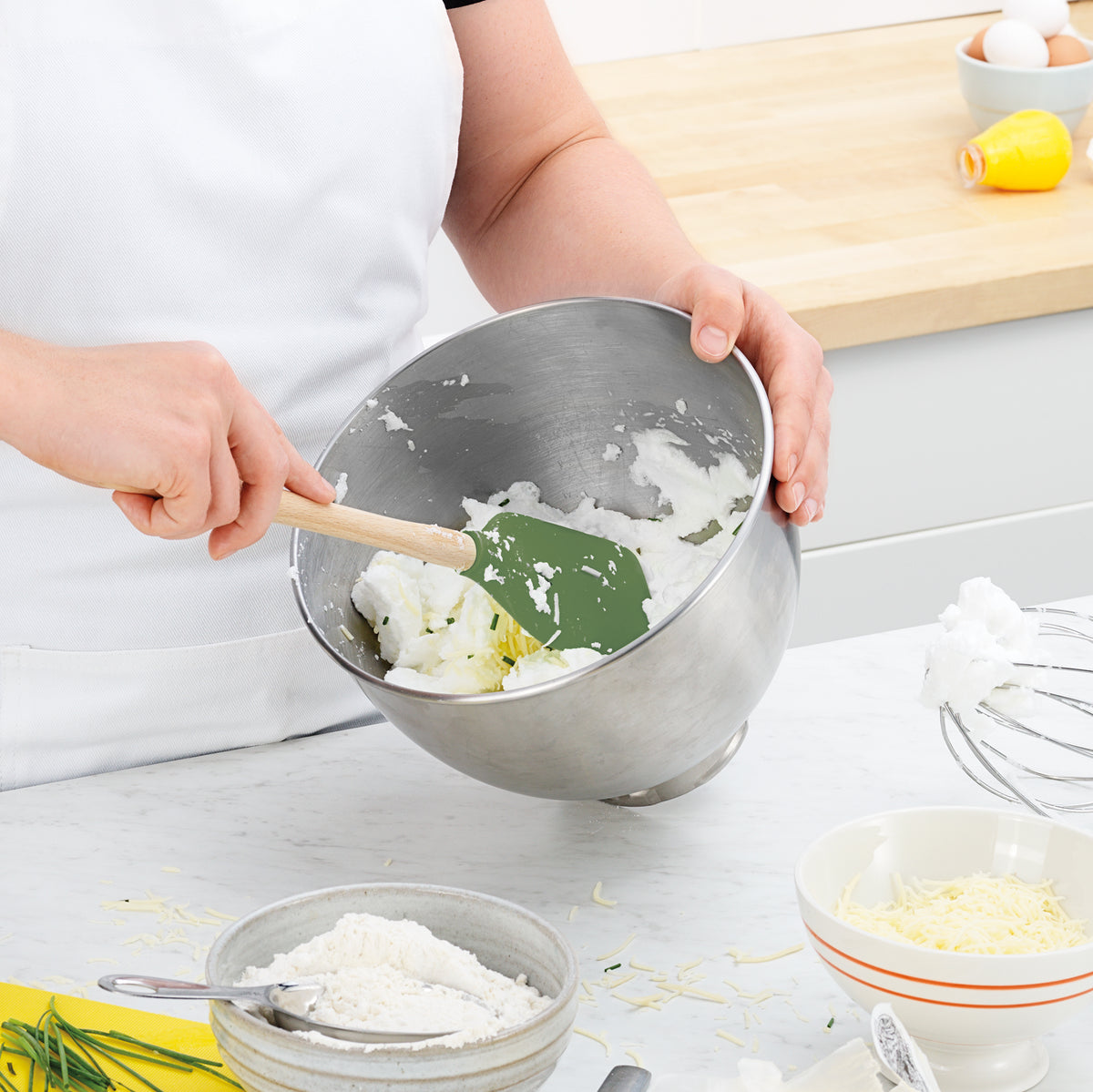 Tovolo - Flex-Core Wood Handle Pesto Spatula - TV30099-500