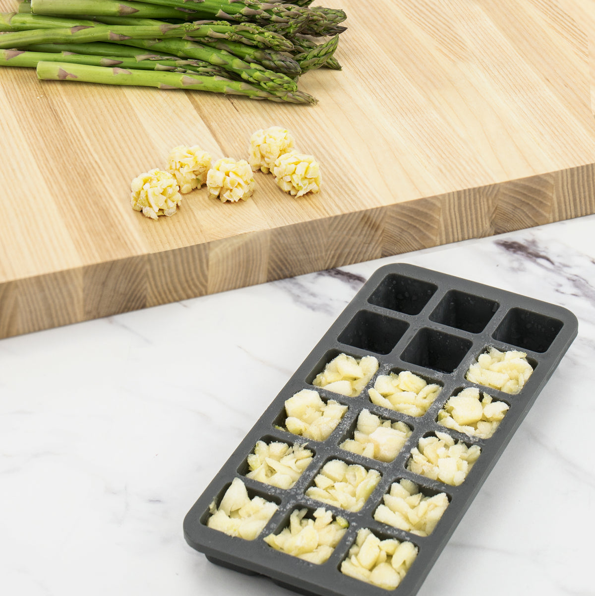 Tovolo - Garlic Freezer Charcoal Tray - TV22018-200