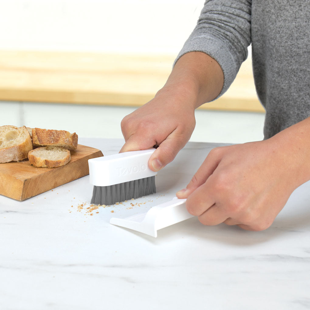 Tovolo - Magnetic Countertop Charocoal/White Brush & Dustpan - TV81-27978