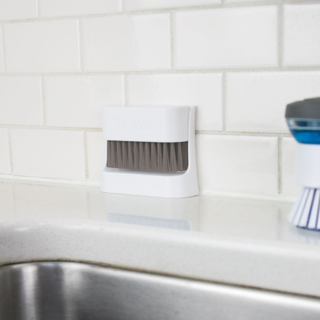 Tovolo - Magnetic Countertop Charocoal/White Brush & Dustpan - TV81-27978