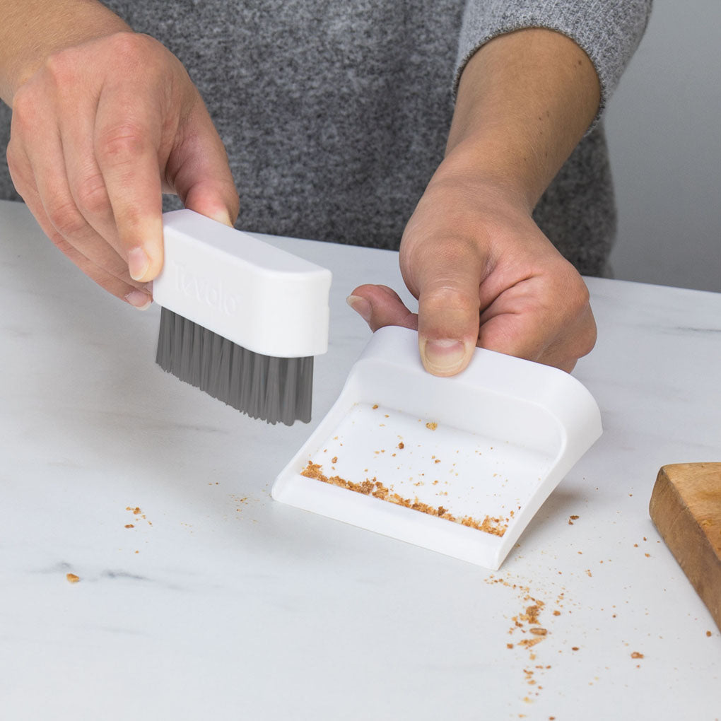 Tovolo - Magnetic Countertop Charocoal/White Brush & Dustpan - TV81-27978