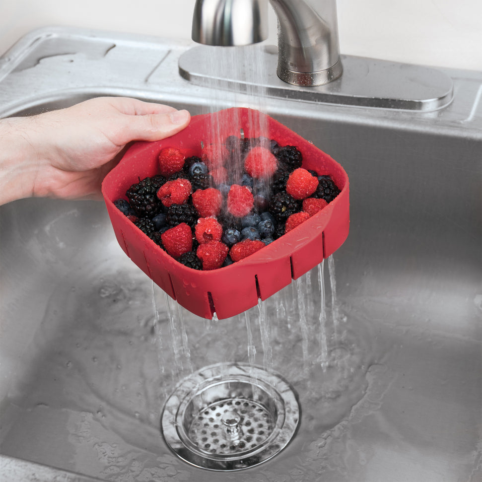 Tovolo - Rinse N' Store Cayenne Berry Colander - TV16007-400