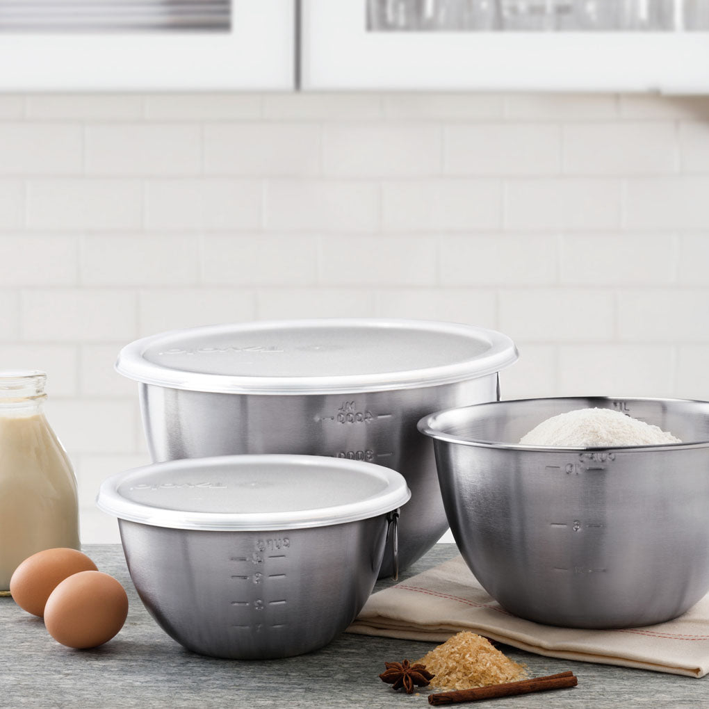 Tovolo - Stainless Steel Mixing Bowl Set with Lids, Set of 3 - TV81-1947