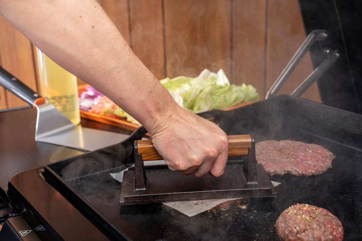 Traeger - Cast Iron Burger Press - BAC842