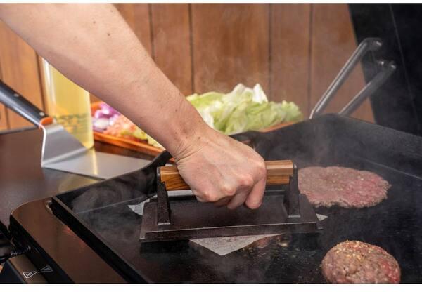 Traeger - Cast Iron Burger Press - BAC842
