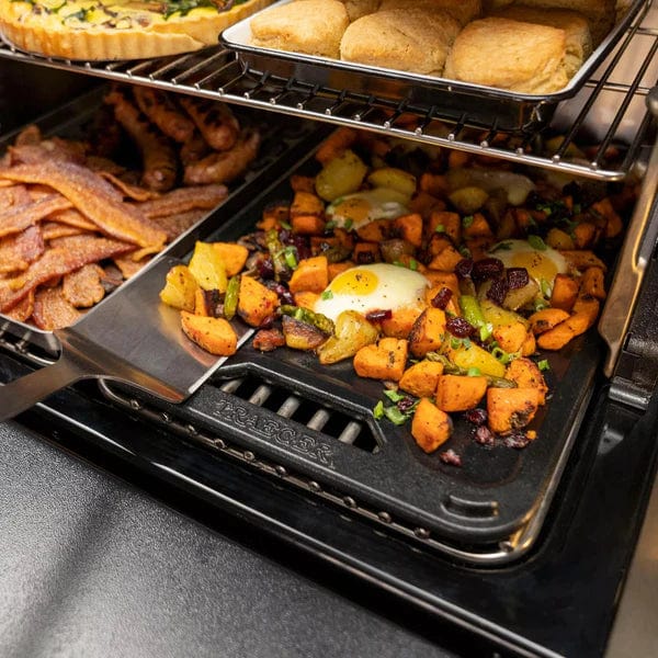 Traeger - ModiFIRE Reversible Cast Iron Griddle - BAC696