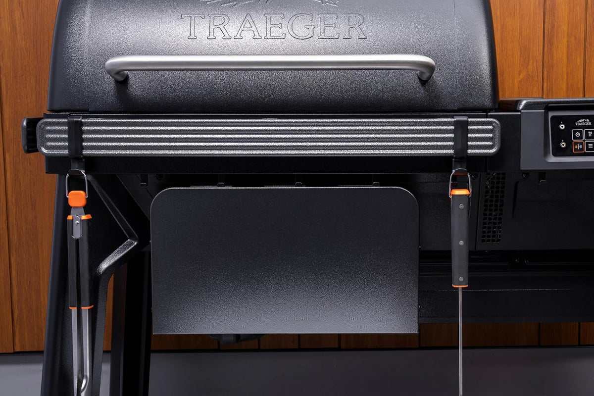 Traeger - P.A.L Pop-And-Lock X-Small Front Shelf - BAC870