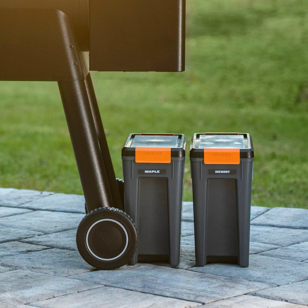 Traeger - StayDRY Pellet Bin & Lid - BAC615