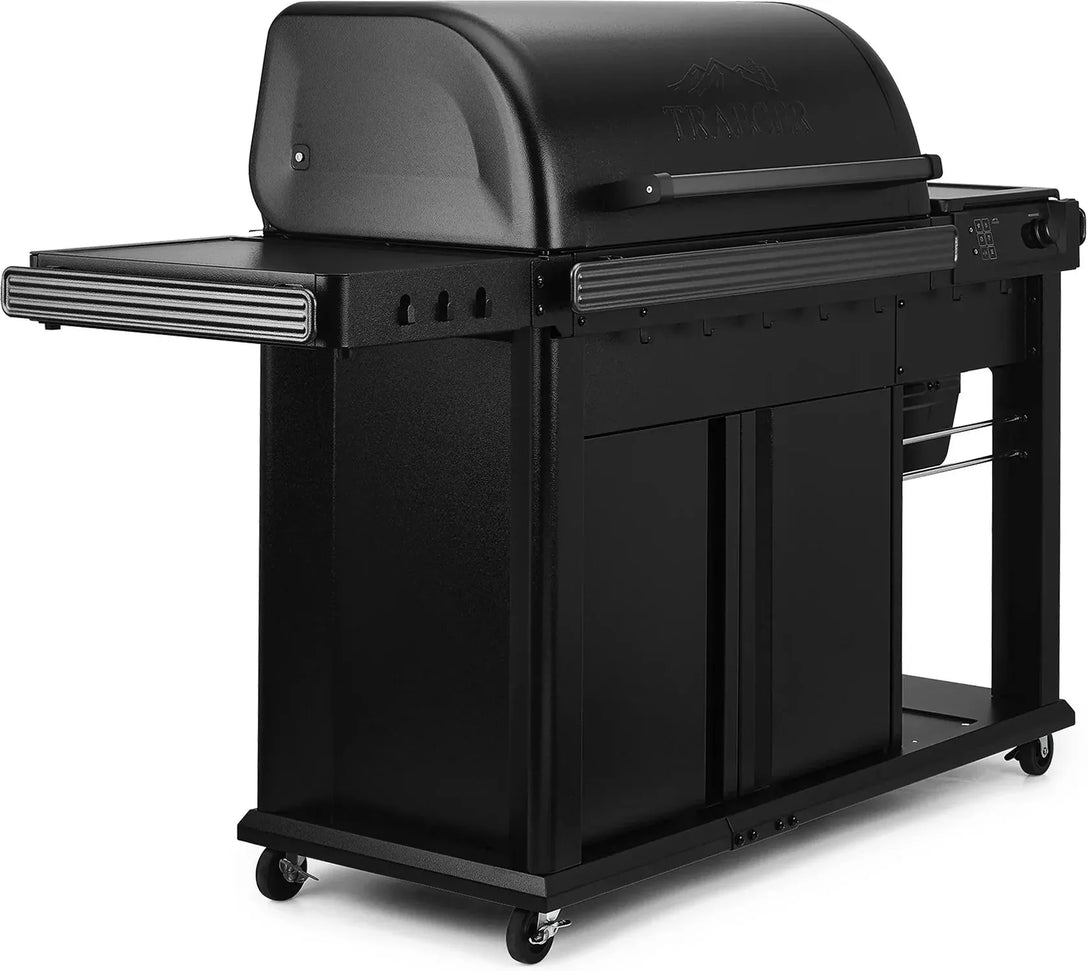 Traeger - Woodridge Pro Plus Black Freestanding Wood Pellet Grill - TFC97JLKC