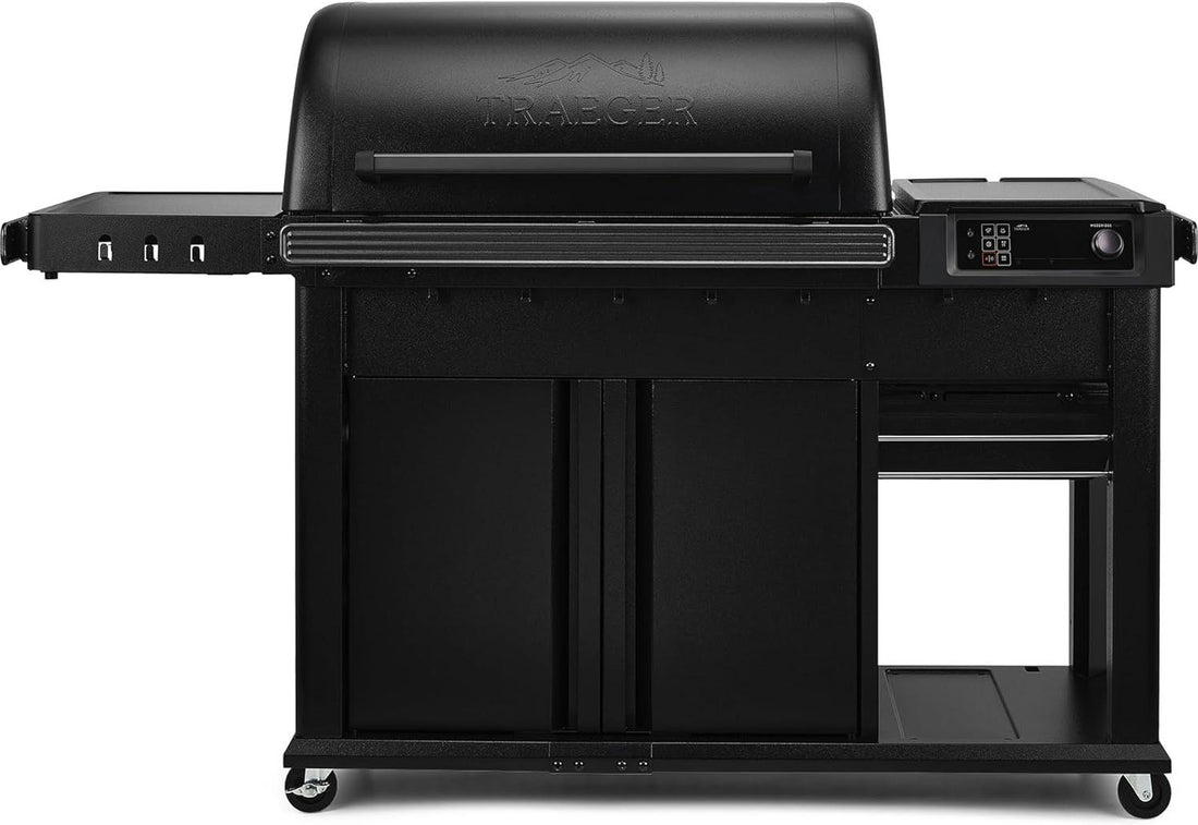 Traeger - Woodridge Pro Plus Black Freestanding Wood Pellet Grill - TFC97JLKC