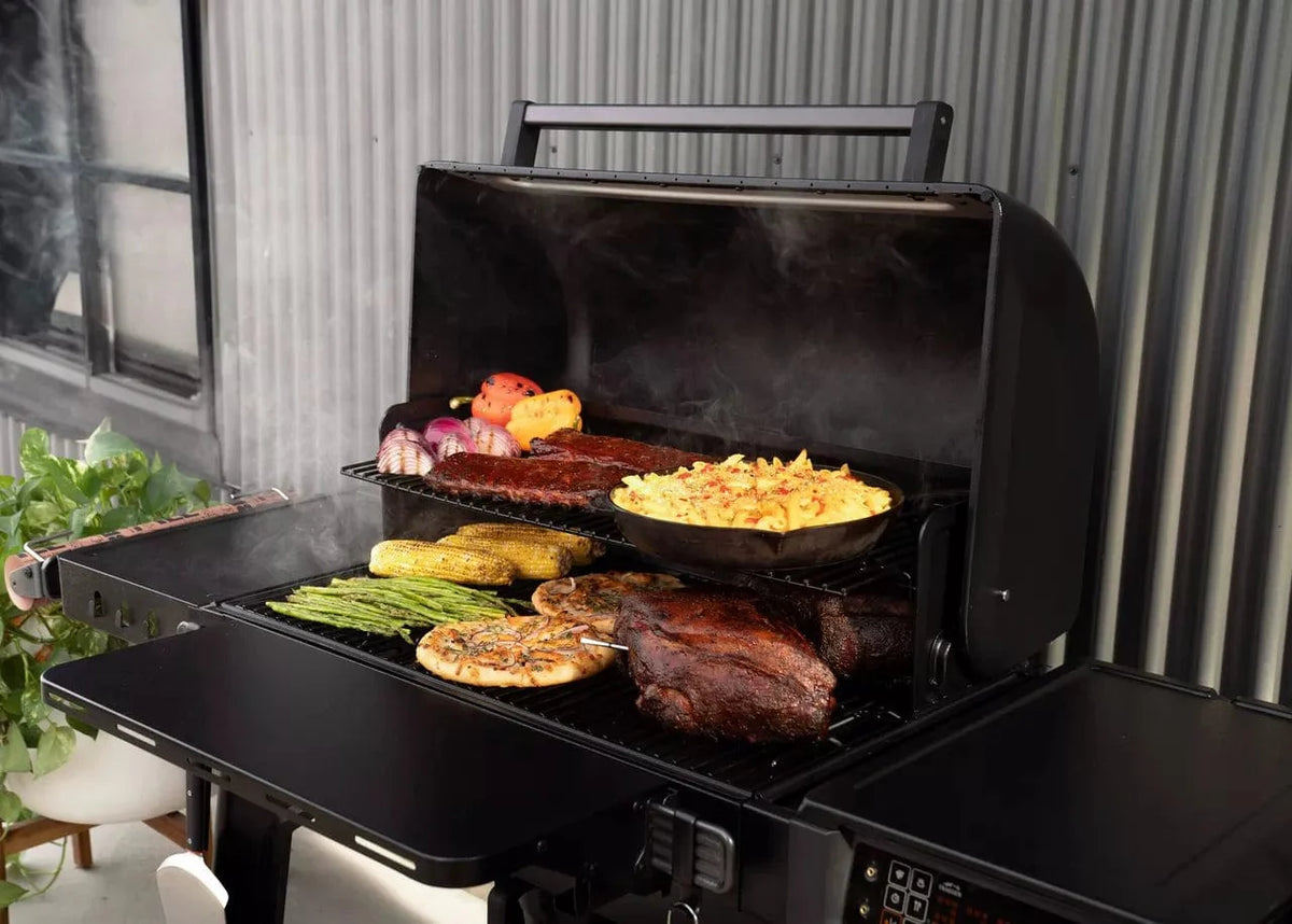 Traeger - Woodridge Pro Wood Pellet Grill - TFB97JLHC