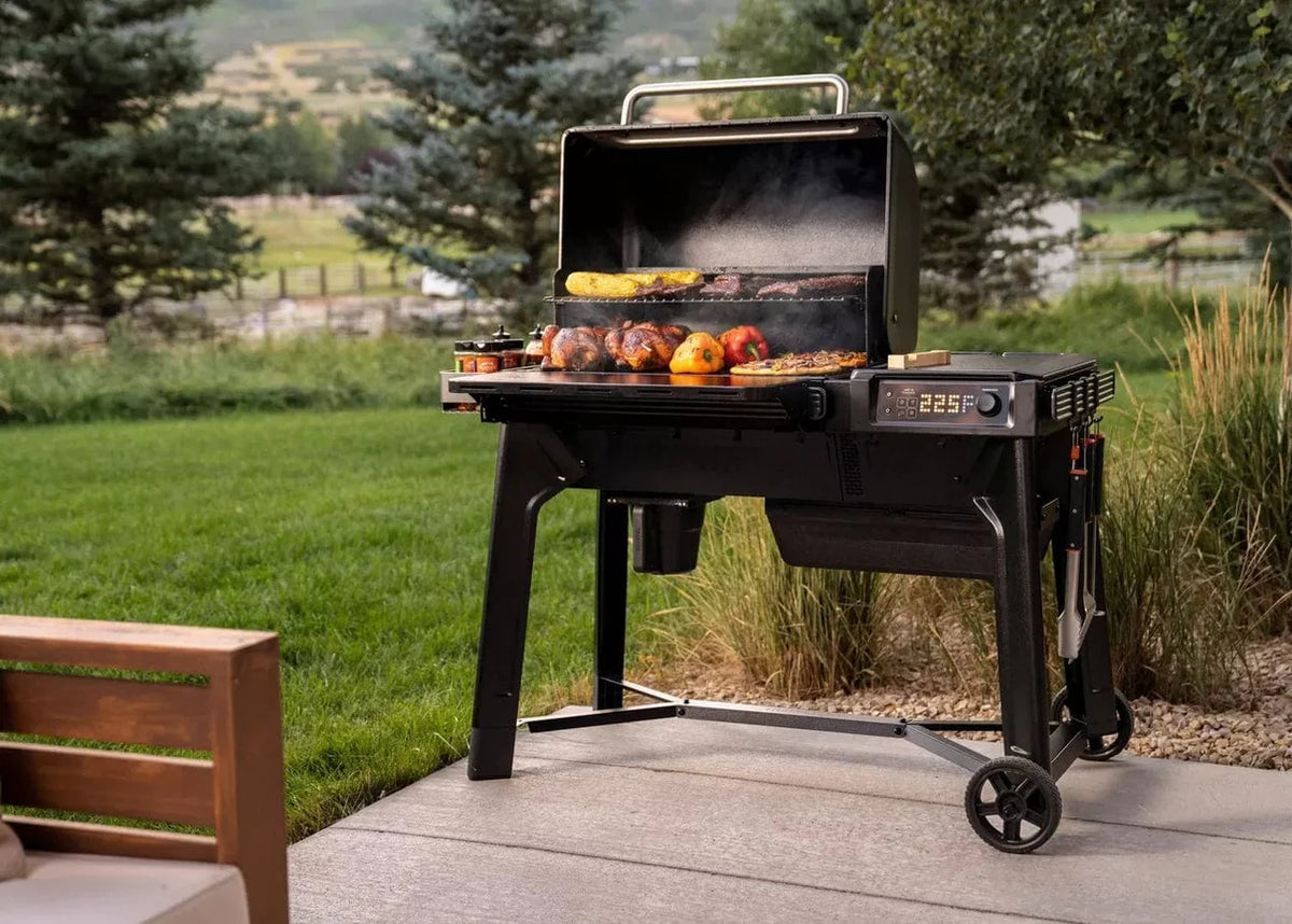 Traeger - Woodridge Wood Pellet Grill - TFB86MLHC
